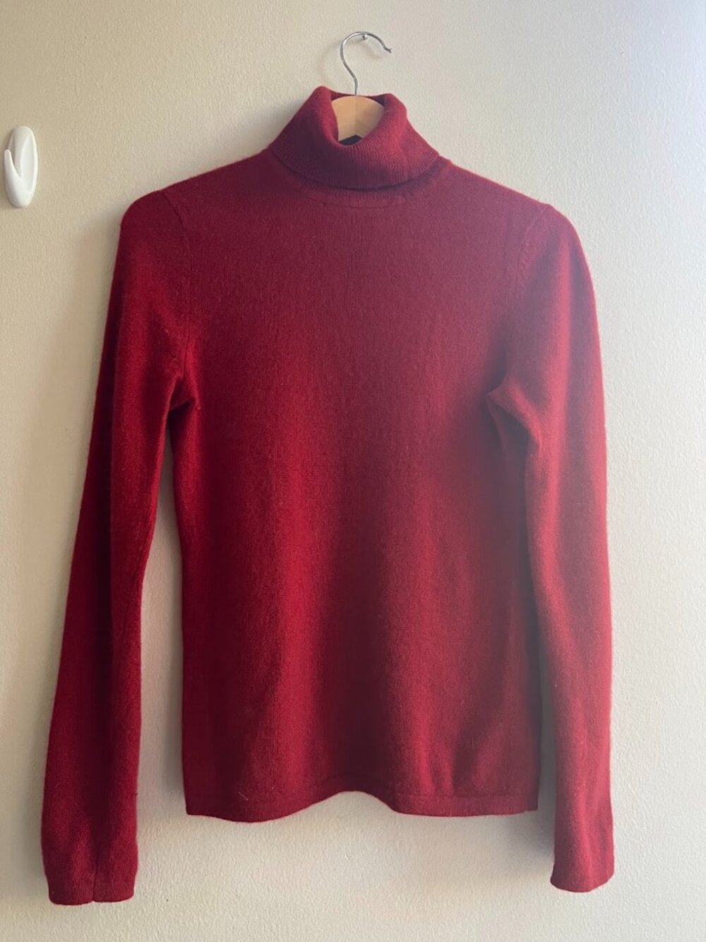 100% Cashmere Turtleneck Sweater - Lord & Taylor - Red